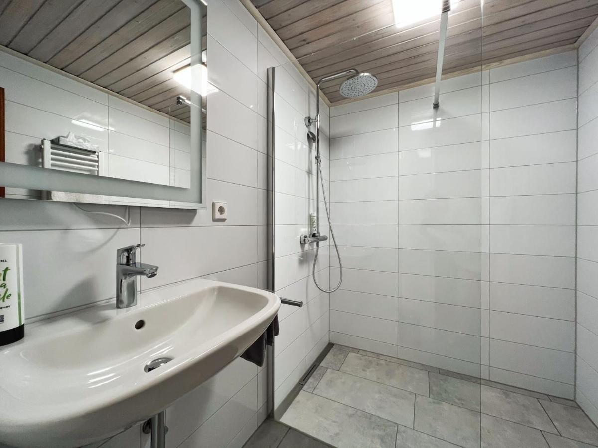 Hotel Hellers Twenty Four II -24H-Check-In- Фридрихсхафен Экстерьер фото